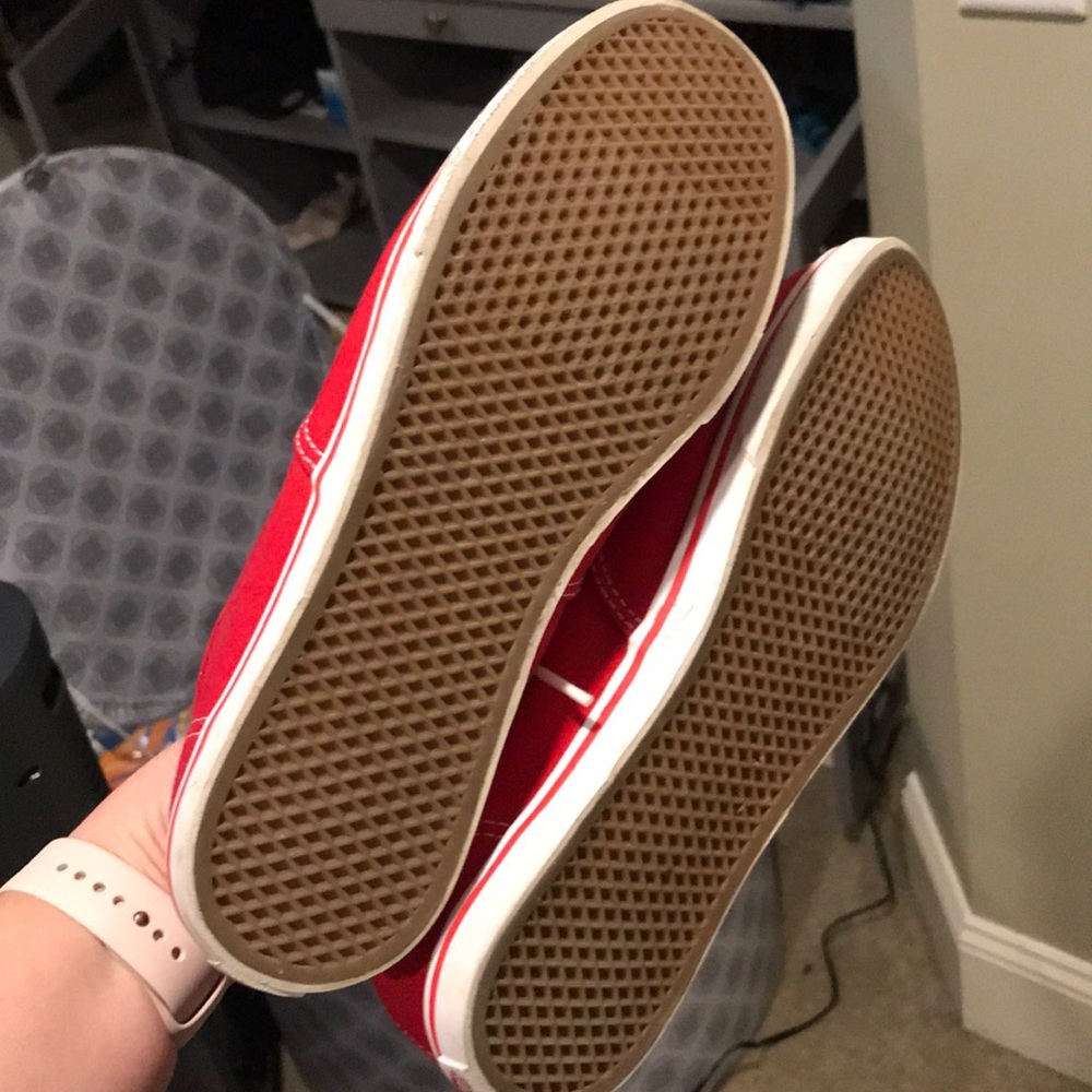 Vans - Picture 2 of 2